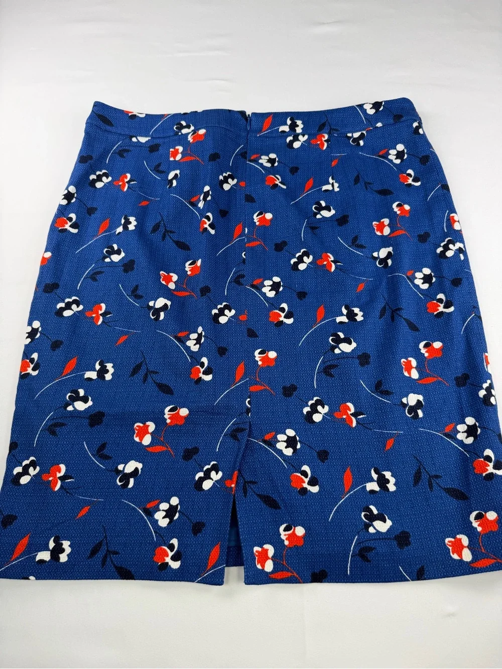 Boden Blue Floral Pencil Skirt & Red & White Floral Accents- Beautiful EUC 14R